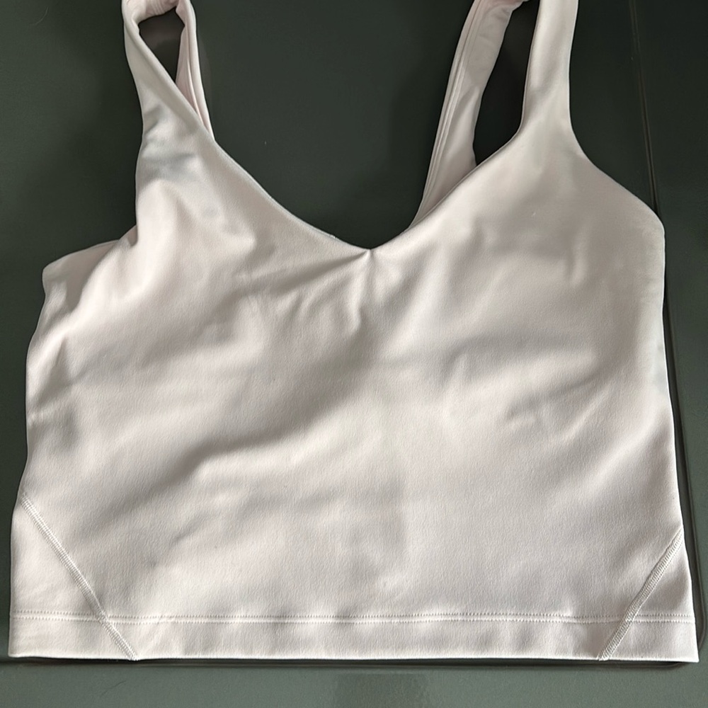Lululemon Baby Pink Align Tank size 6 EUC with removable pads